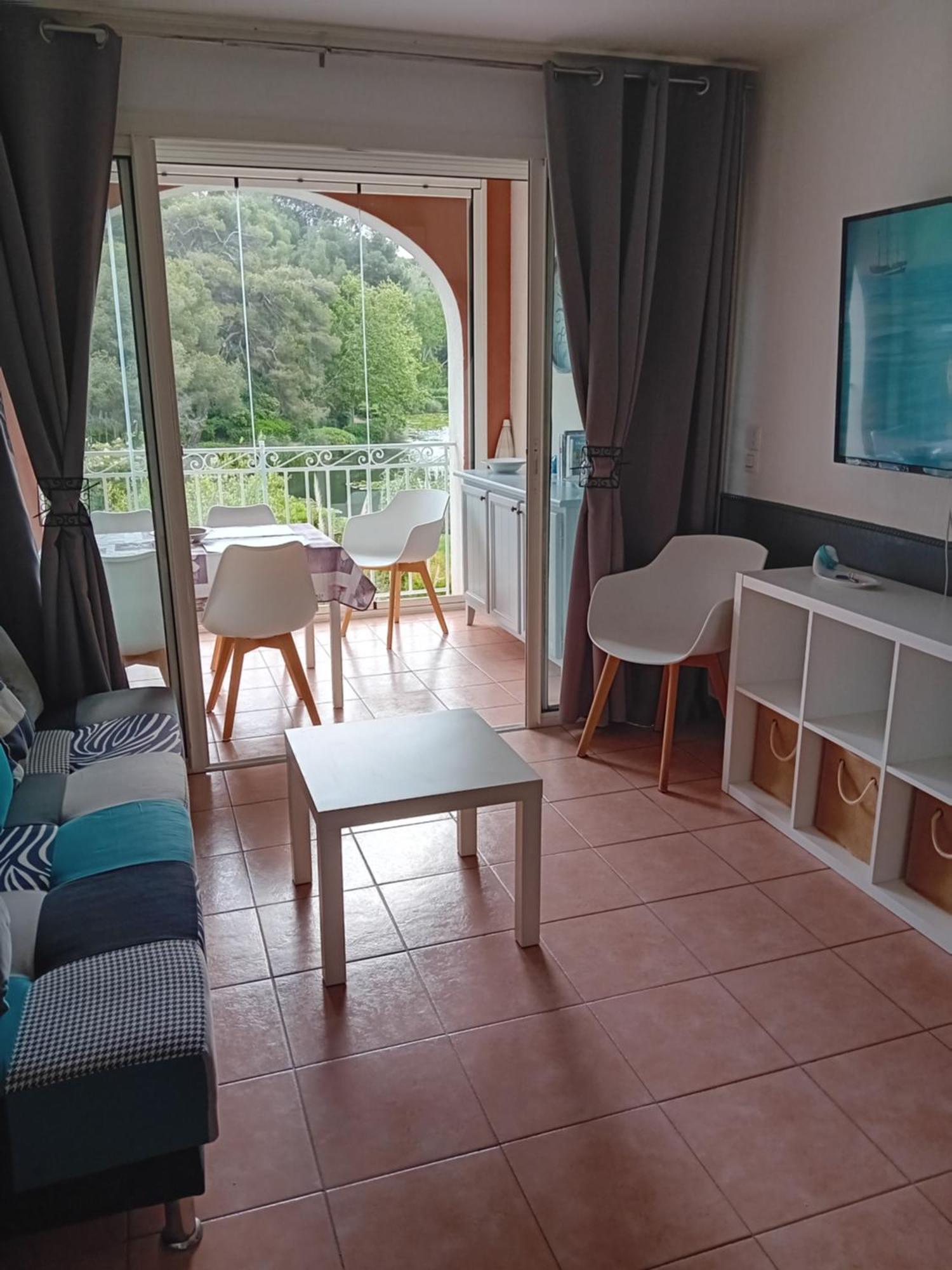 Appartement T2 Avec Piscine A 100 M De La Plage Six-Fours-les-Plages Exterior foto